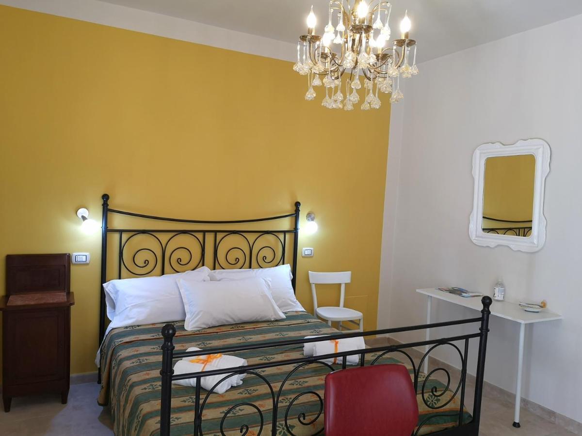Residenza La Gallinella โคมัคคิโอ ภายนอก รูปภาพ