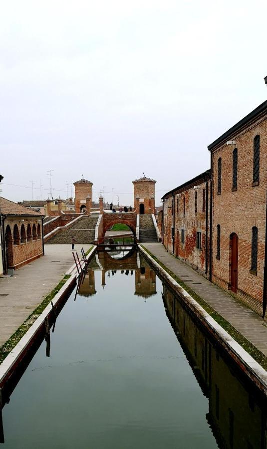 Residenza La Gallinella โคมัคคิโอ ภายนอก รูปภาพ