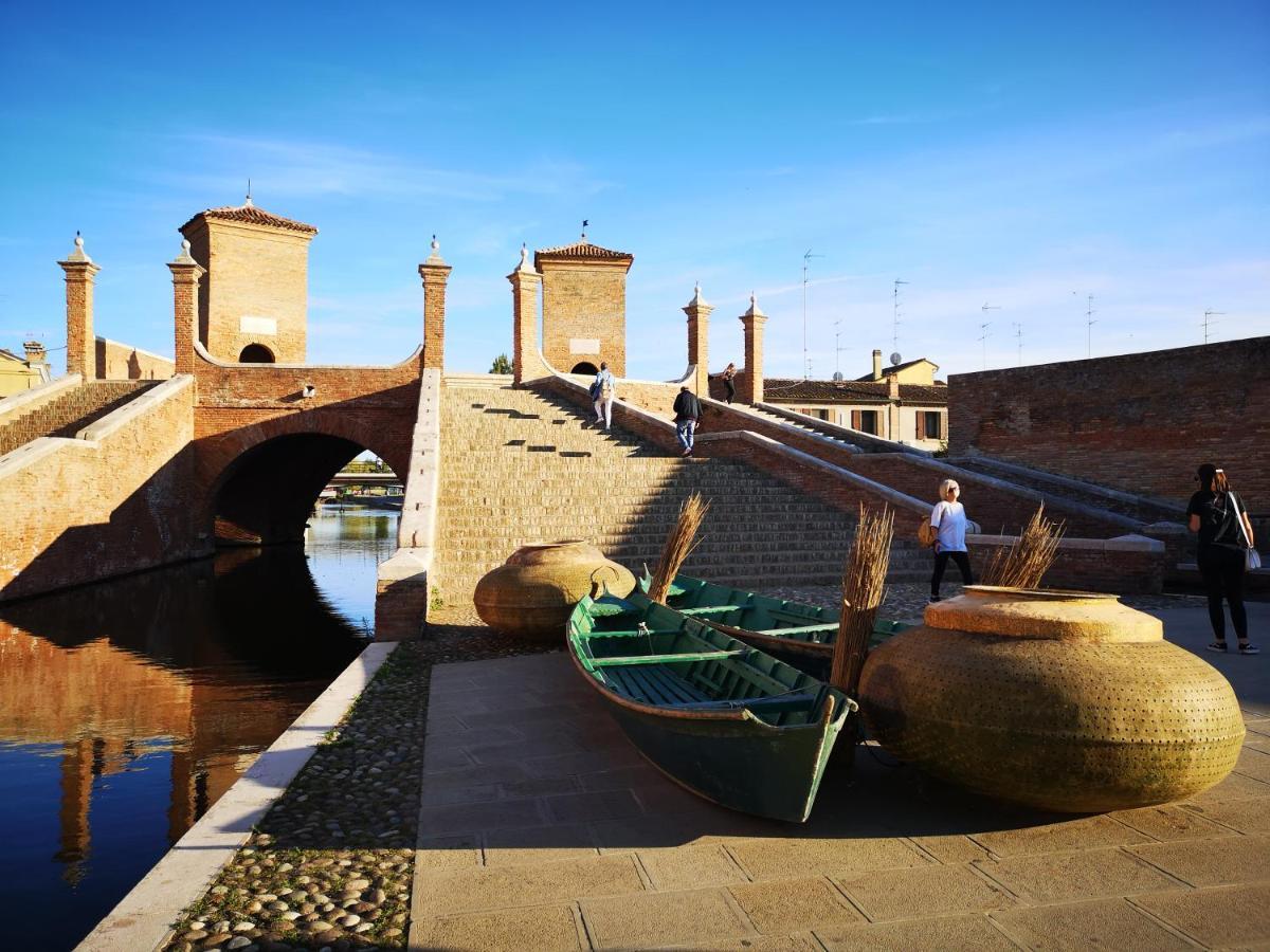Residenza La Gallinella โคมัคคิโอ ภายนอก รูปภาพ
