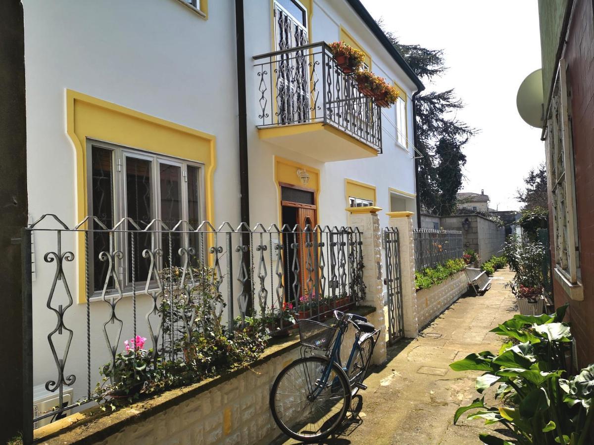 Residenza La Gallinella โคมัคคิโอ ภายนอก รูปภาพ